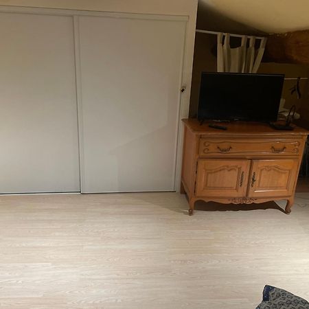 Chambre Simple Proche Aeroport Pusignan المظهر الخارجي الصورة